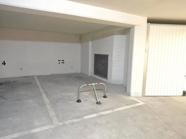 Parking 11 m²