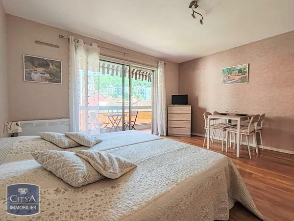 Studio 1 pièce 25 m²