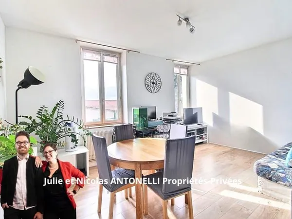SAINT JUST MALMONT 43240 centre village appartement 58m² 2 chambres cave
