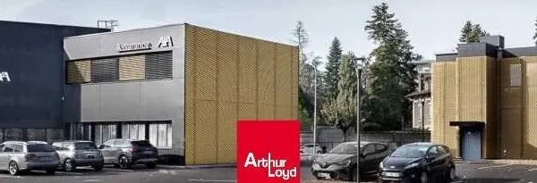 Bureau 370 m²