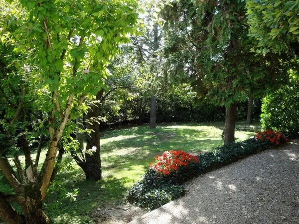 Terrain constructible 265 m²