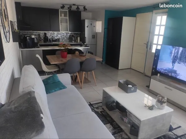 Appartement 2 pièces 43m2 avec terrasse
