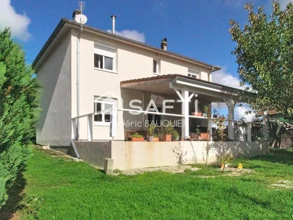 Maison familiale 7 pièces sur 895 M² de terrain