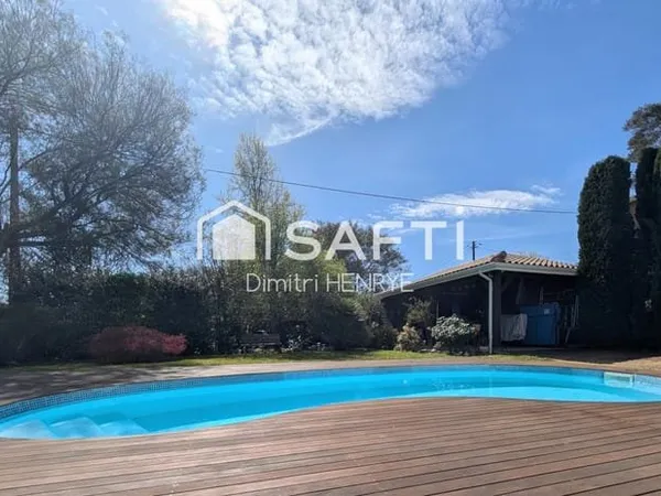 Maison familiale avec piscine, aucun travaux