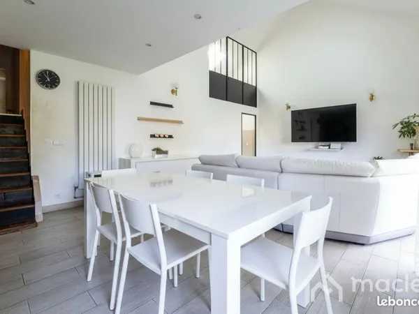 Maison 7 pièces 140 m²