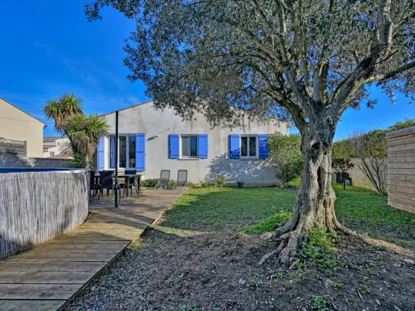 A VENDRE DEPT 30 (GARD) LE CAILAR VILLA 3 CHAMBRES JARDIN ET GARAGE