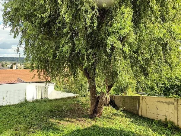 Terrain constructible viabilisé de 300 m²