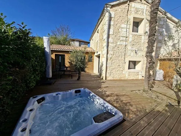Maison de plain-pied 6 pièces 106 m²