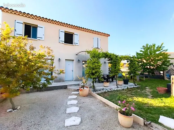 Maison récente 2019 - 103 m² - 3 chambres - Résidence sécurisée - Pernes-les-Fontaines