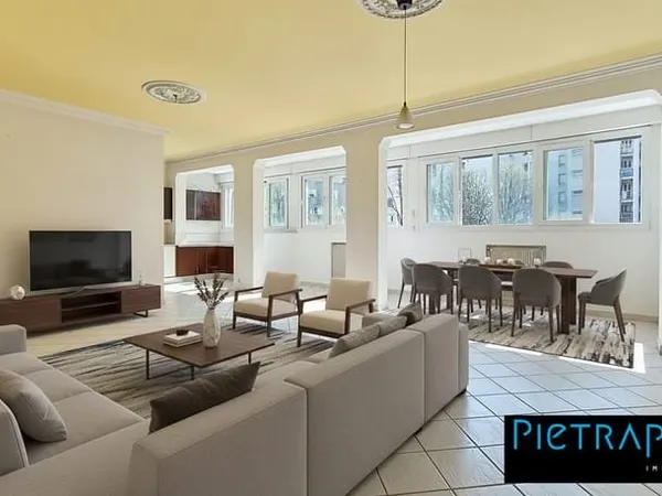Grand T5 de 155m², calme, traversant, très lumineux