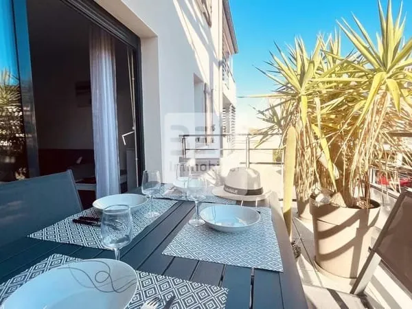 Appartement T3 récent avec terrasse & garage - Le Grau-du-Roi