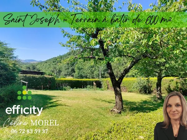 Terrain 600 m²