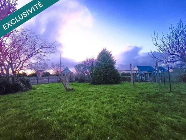 Terrain constructible de 450 m2 environ proche Doëlan