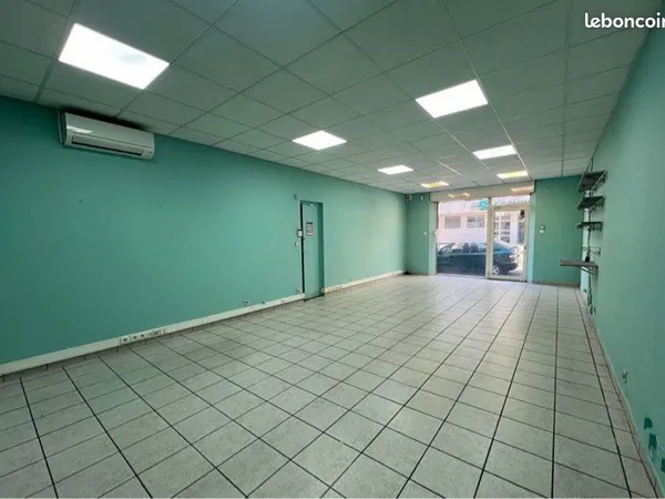 Local commercial à louer 71m2