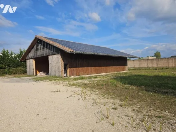 Local d'activités 278 m²