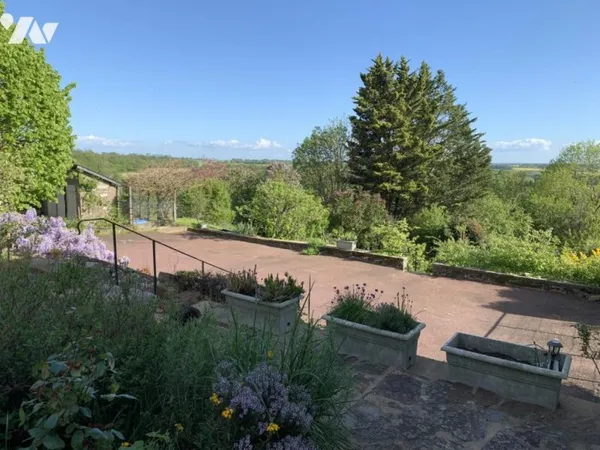 Maison 10 pièces 257 m²