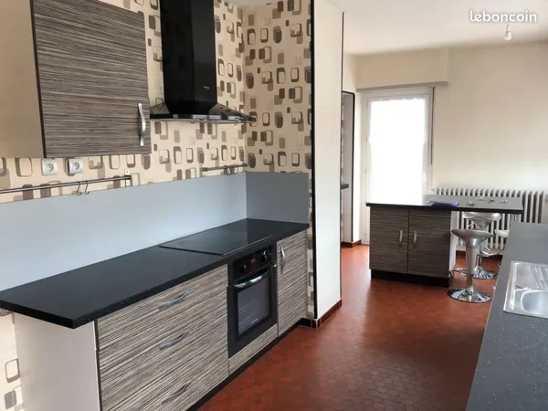 F4-5- 105m2 + balcons, parking quartier Hôpital