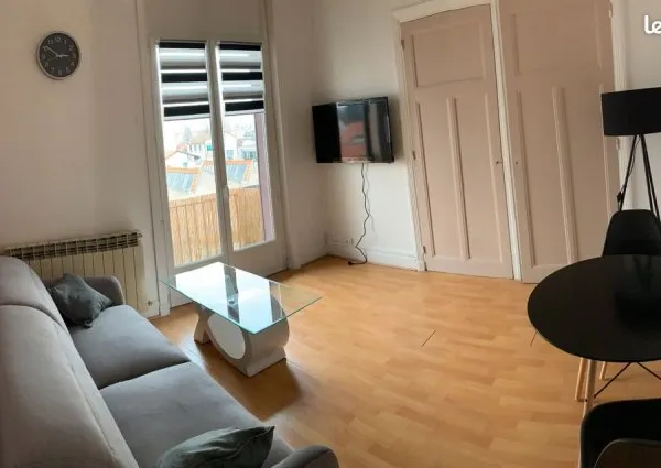 Appartement T2 LE COTEAU bien situé