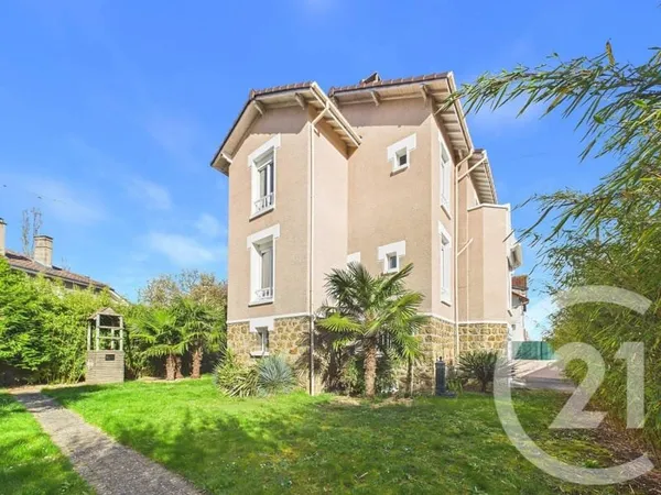 Maison 7 pièces 138 m²