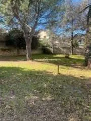 Terrain 400 m²