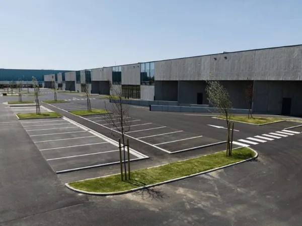 Entrepôt 1755 m²