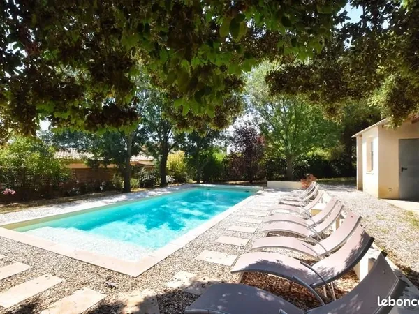 Villa 7 pièces 151 m²