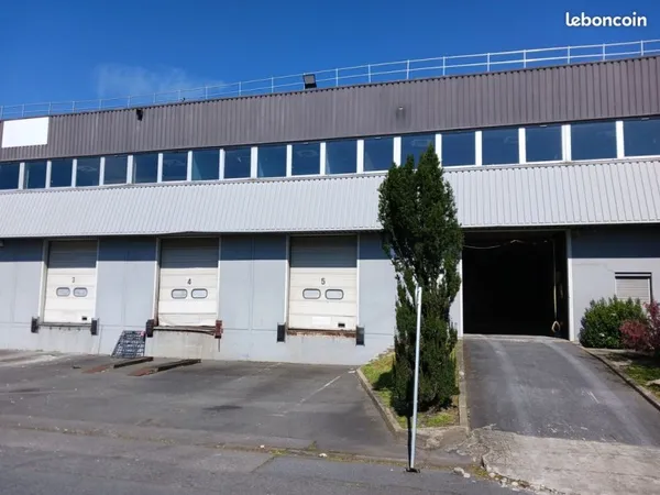 Espace de stockage STAINS (110m²)