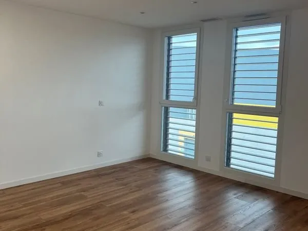 Bureau 68 m² équipé - idéal secteur médical / paramédical - avec 2 parkings privés