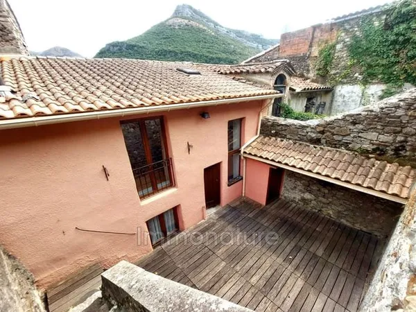 Immeuble 3 pièces 202 m²