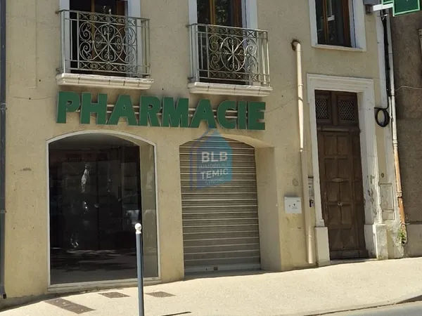 MONTAGNAC - Local commercial ou professionnel 162m2