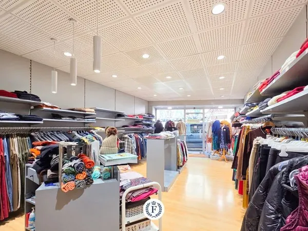 Centre ville, coeur de Beaujeu : Fonds de commerce plus appa