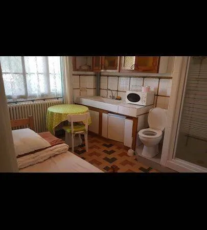 Studio 1 pièce 11 m²