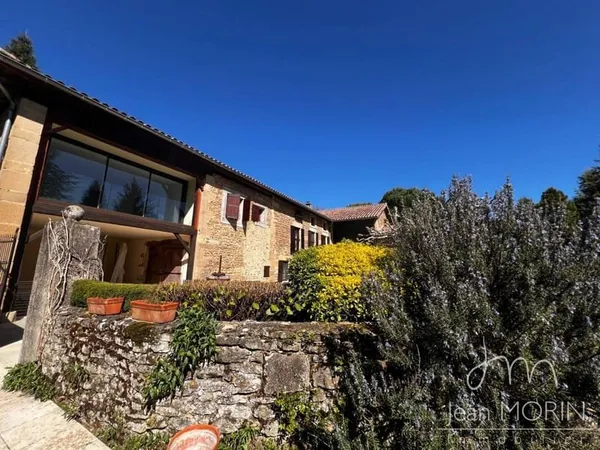 Maison 12 pièces 281 m²