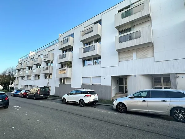 Hyper centre - T2 de 50 m² avec ascenseur et parking