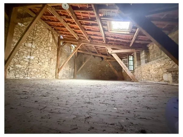 Maison 2 pièces 168 m²