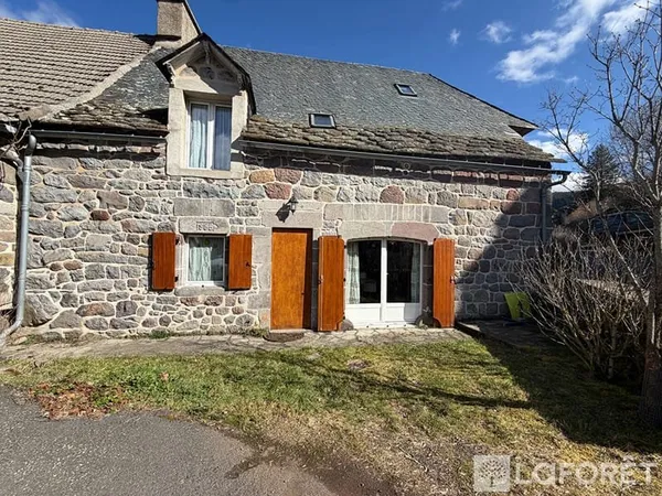 Maison Albepierre Bredons 5 pièce(s) 127 m2