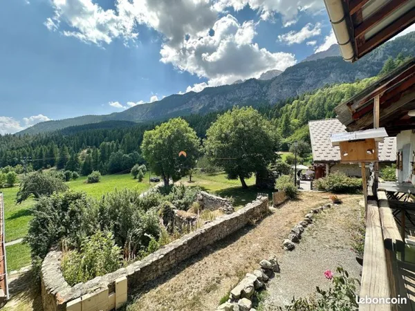 Maison 6 pièces 143 m²