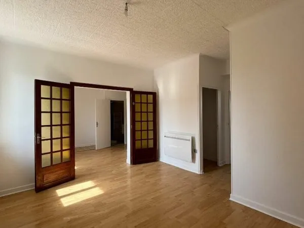 Grand appartement T3 bis
