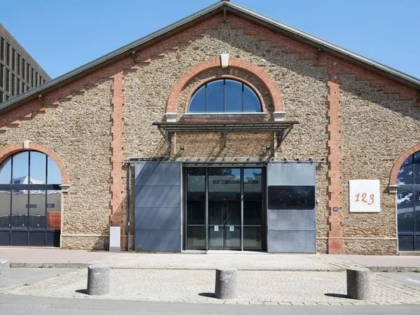Local d'activité 4900 m²