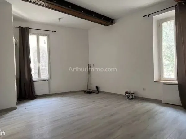 Studio 1 pièce 29 m²