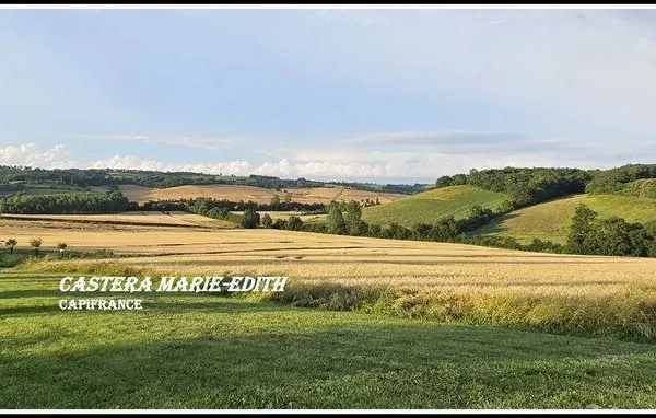 Maison 1 pièce 860 m²