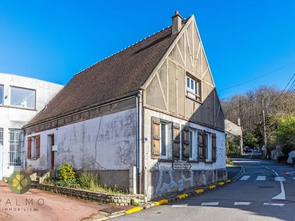 MAISON DE VILLAGE PLEIN CENTRE de 100 m2 + Jardinet (78) VIL