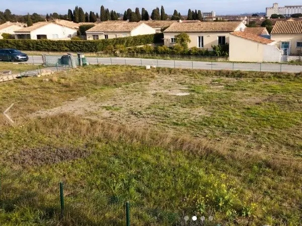 Terrain 550 m²