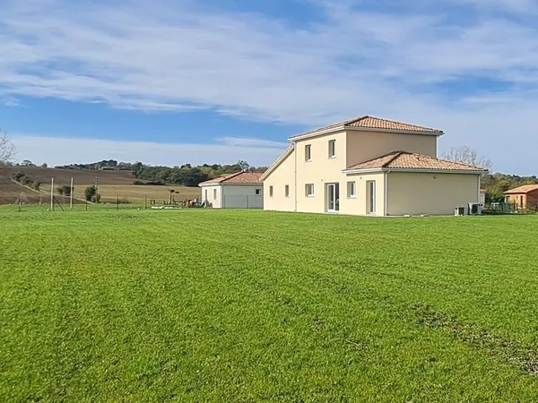 Villa 5 pièces 140 m²
