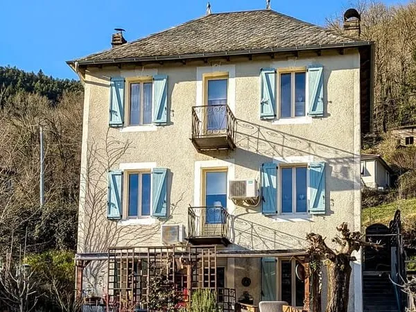Maison de village rénovée avec jardin