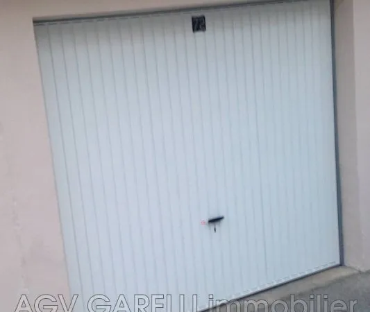 Parking 14 m²
