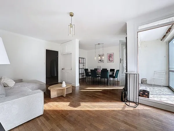 Vends appartement traversant