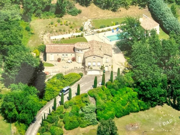 Maison 7 pièces 280 m²
