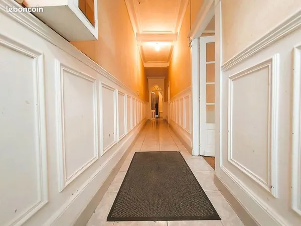 Maison 8 pièces 219 m²