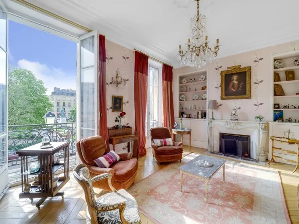 VERSAILLES Place Hoche - Appartement de récéption